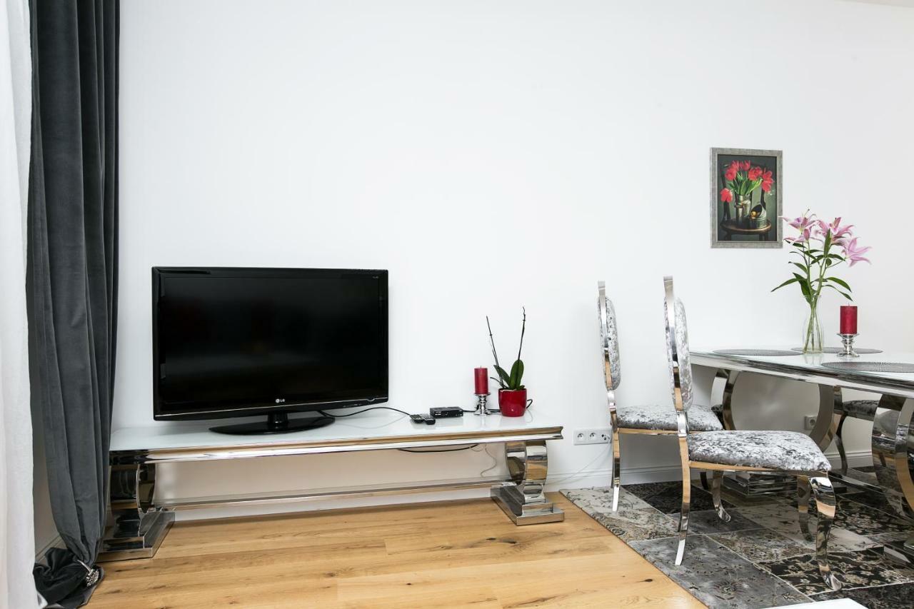 Old Town Cristal By Otium Apartment